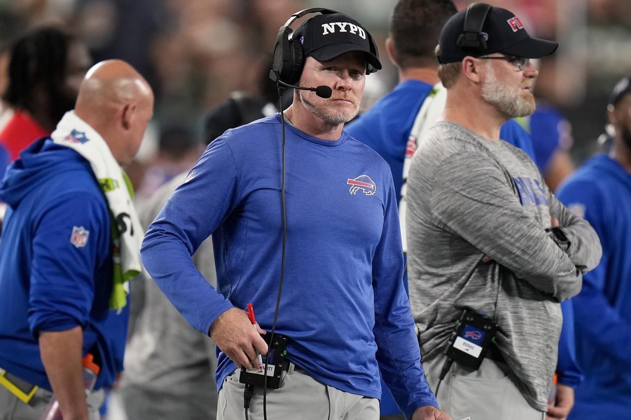 Allen's turnover troubles beginning to sink Buffalo Bills