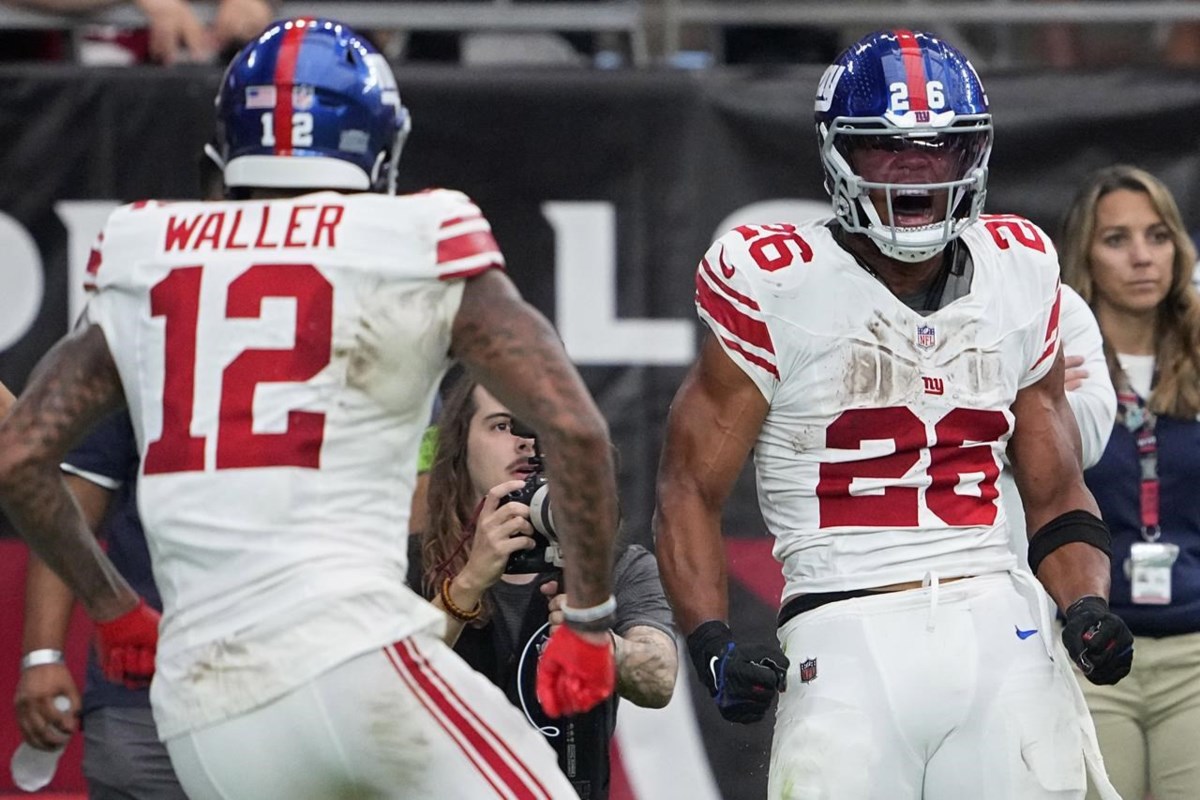 Daniel Jones sacked 10 times as Giants show little in 24-3 loss to the  Seattle Seahawks, National Sports