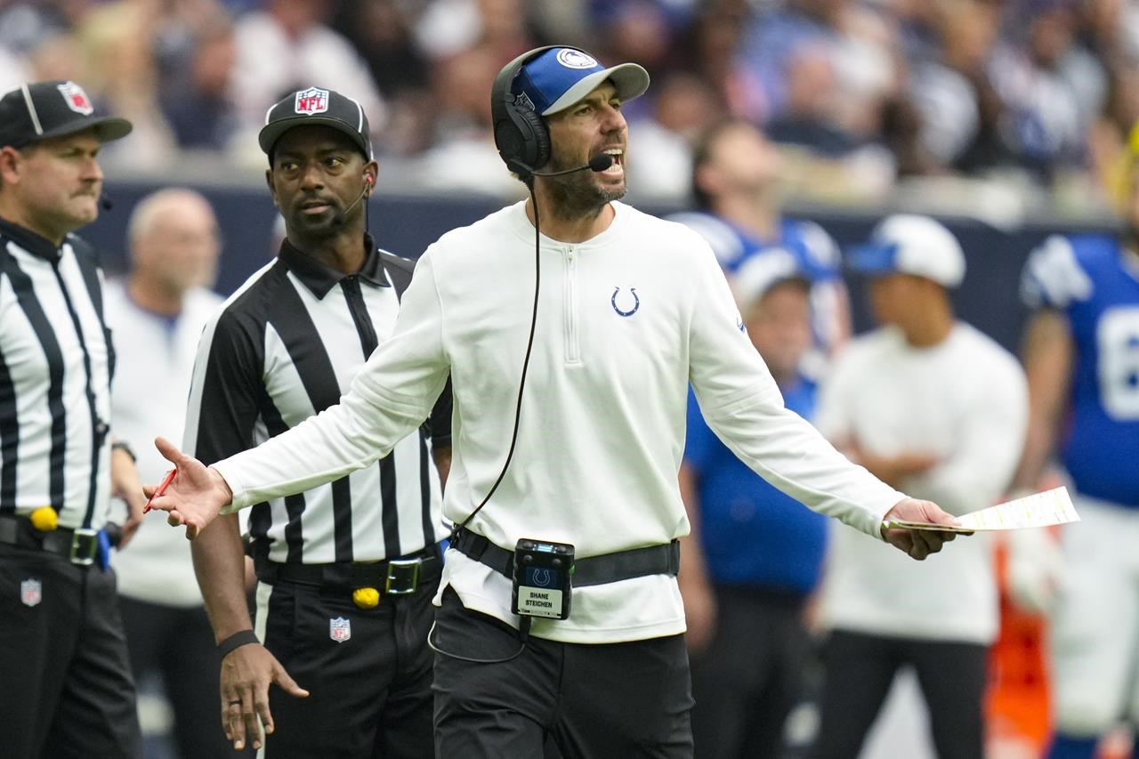 Richardson scores twice before leaving with concussion as Colts beat Texans  31-20 - Victoria Times Colonist