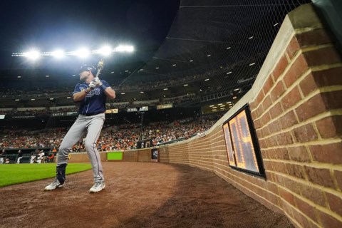 Braves ace Fried returns to IL with blister issue. The lefty hopes