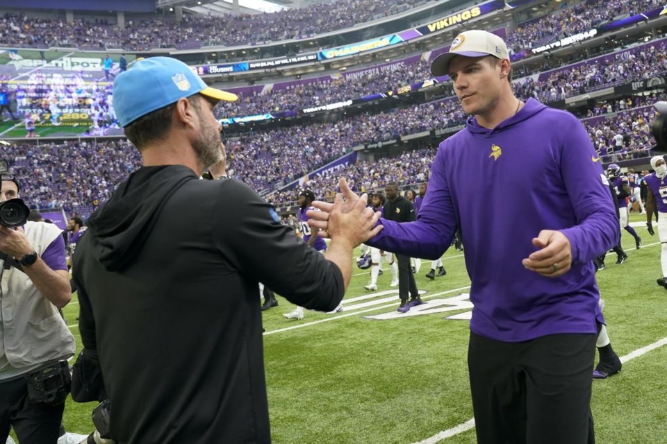 Vikings say home crowd noise contributed to last-minute Week 3 loss to  Chargers 