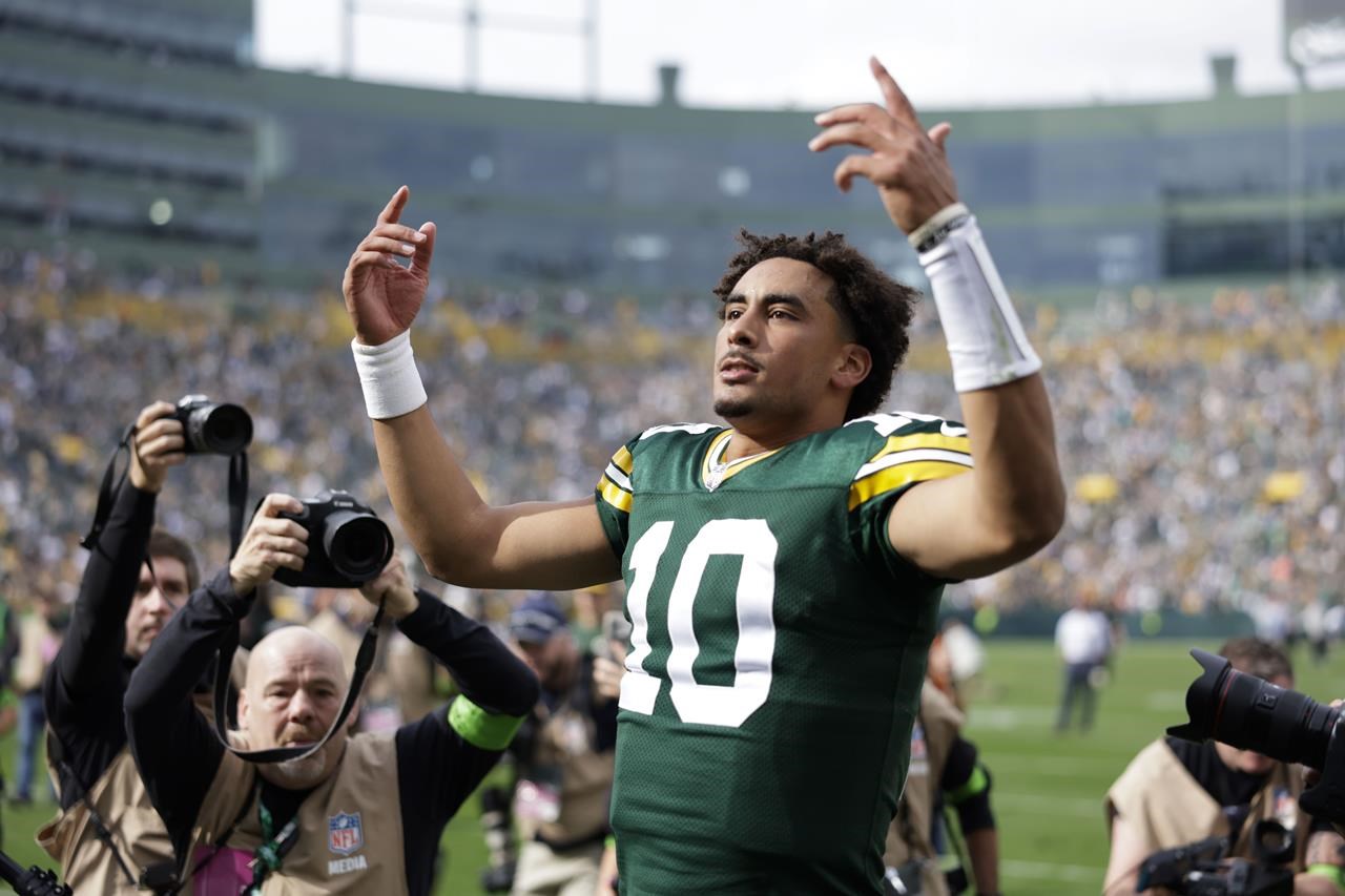 Jimmy Graham went for the Lambeau Leap 