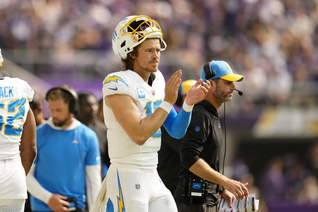 Panthers WR Adam Thielen eager to face Vikings, who released him after 10  seasons