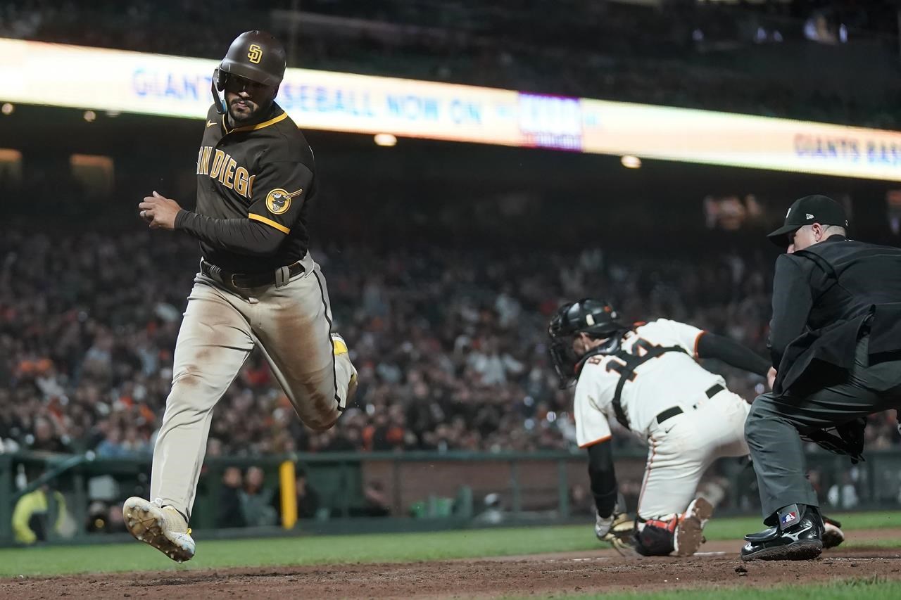 Giants Keeps Padres Out Of Playoffs With Victory