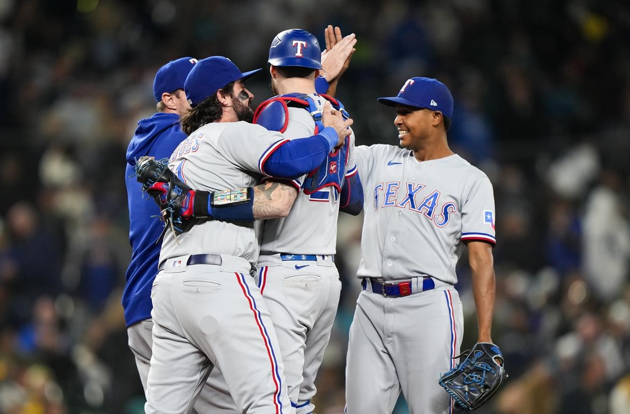 Bochy 1 victory from another LCS appearance after Rangers beat