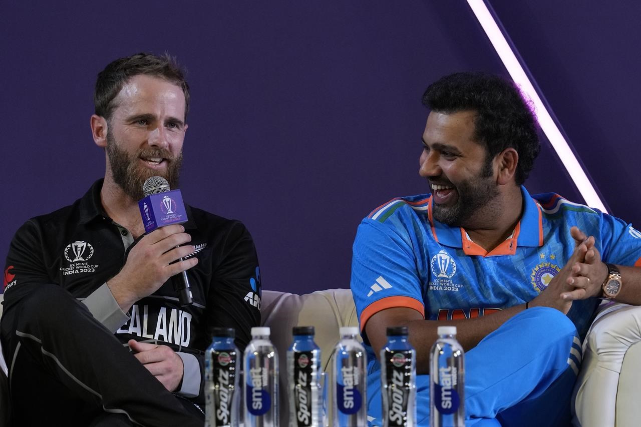 NZ captain Kane Williamson fractures thumb but will stay at Cricket World  Cup