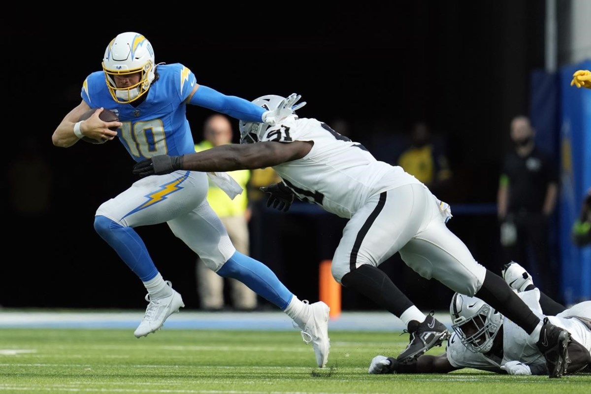 Justin Herbert puts on a show, leads the Los Angeles Chargers to a rare win  
