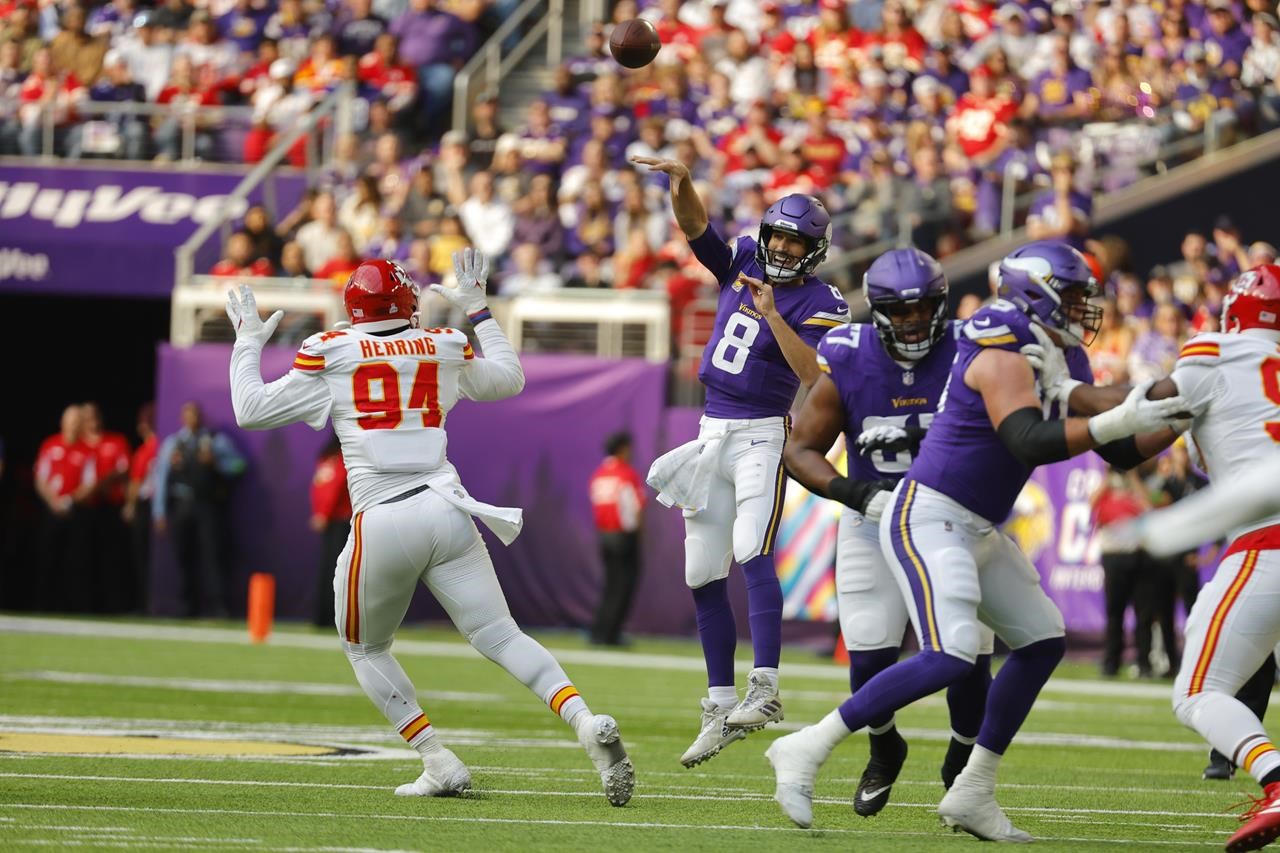 Patrick Mahomes makes history with first career win over Vikings