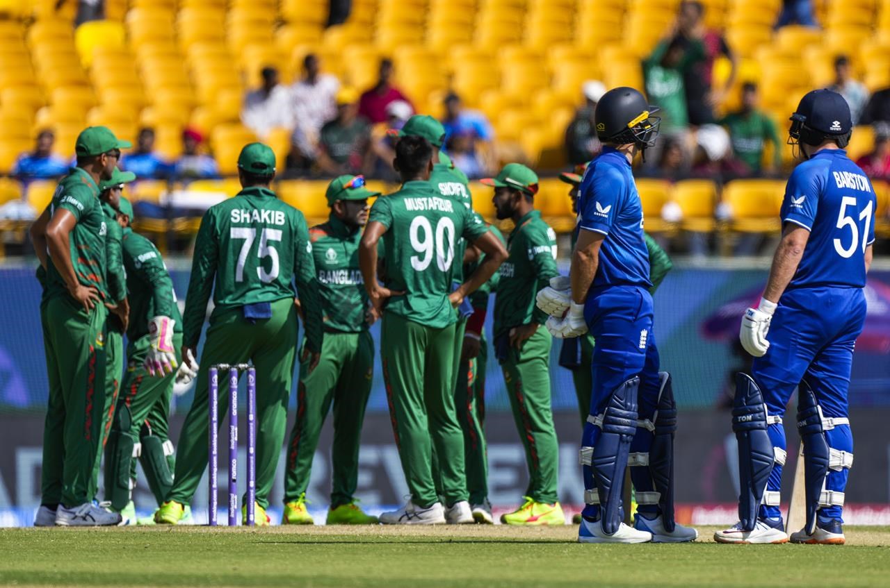 Lankan cricket jerseys bat for World Cup and environment