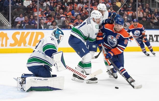 Auston Matthews Toronto Maple Leafs Framed 11 x 14 Four-Goal NHL Debut  Moments Spotlight