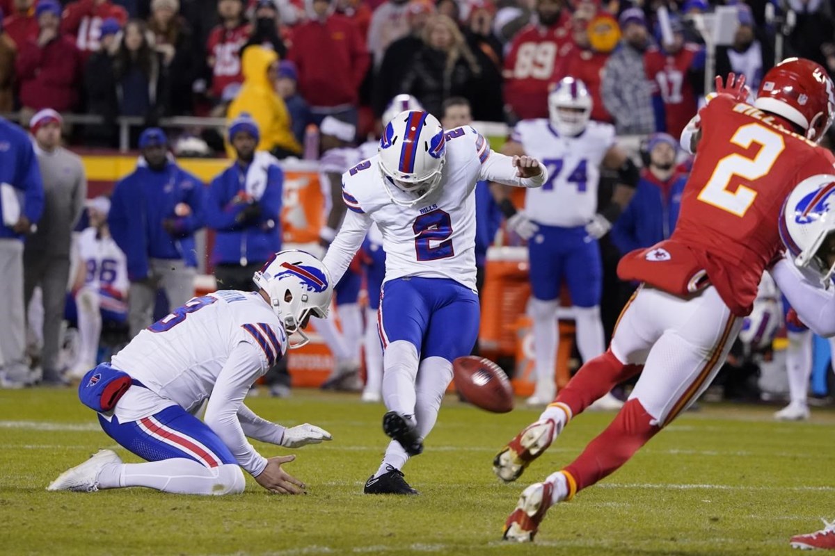 Chiefs have 49-yard go-ahead TD called back by penalty, fall 20-17 to  Buffalo