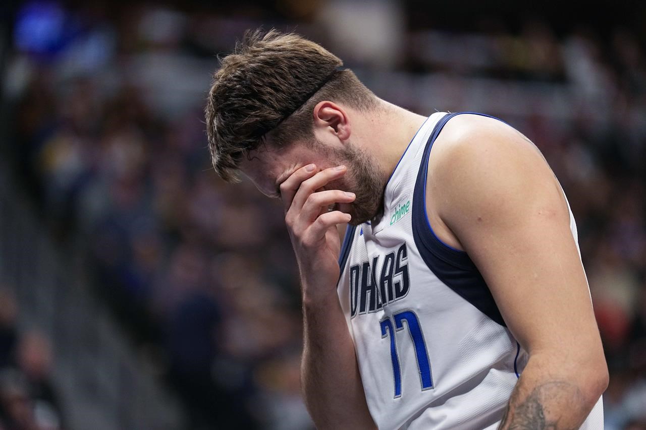 Murray scores 22 points as Nuggets race by Doncic and Mavericks 130-104 -  RMOutlook.com