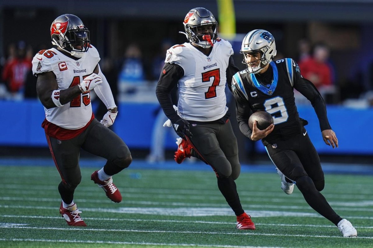 Buccaneers Clinch NFC South Title With 9-0 Win Over Panthers - Powell ...