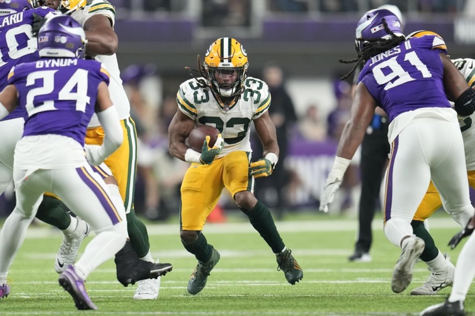 Green Bay RB Aaron Jones Rebounds From Injuries To Help Lead Packers ...