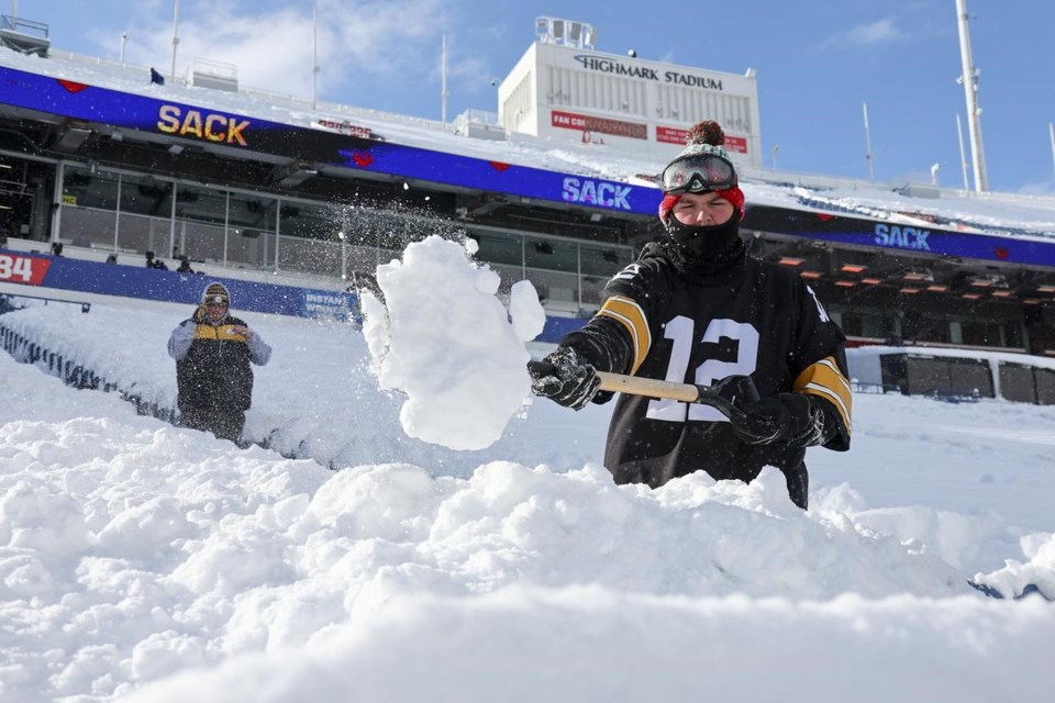 mother-nature-proves-no-match-for-bills-fans-attending-buffalo-s