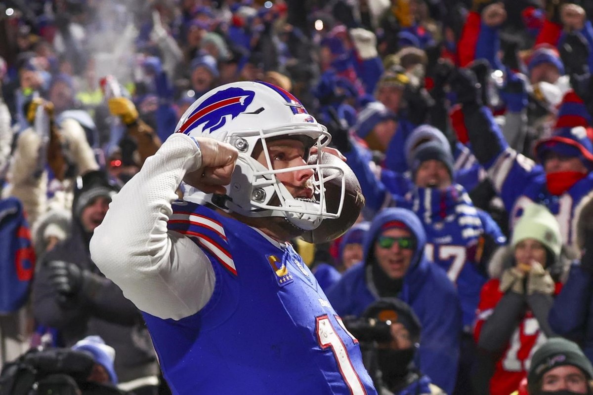 josh-allen-bills-dispatch-steelers-31-17-in-playoff-game-delayed-a-day