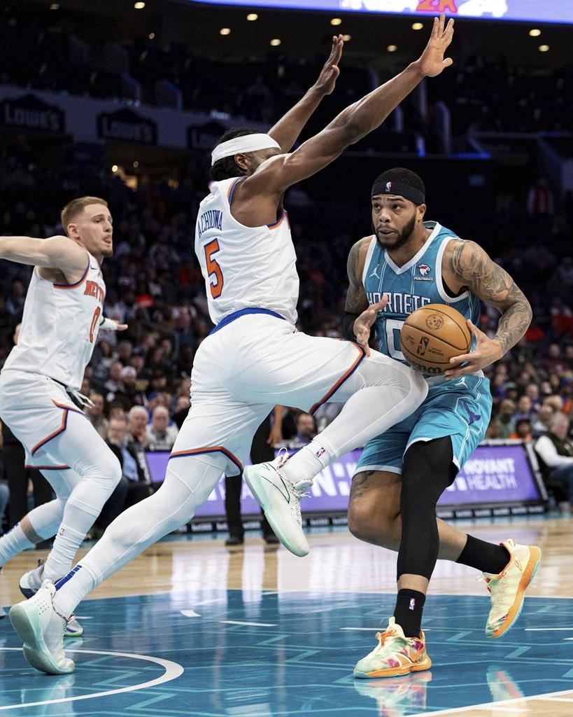 Jalen Brunson scores 32 points as Knicks beat Hornets 113-92 for 7th ...