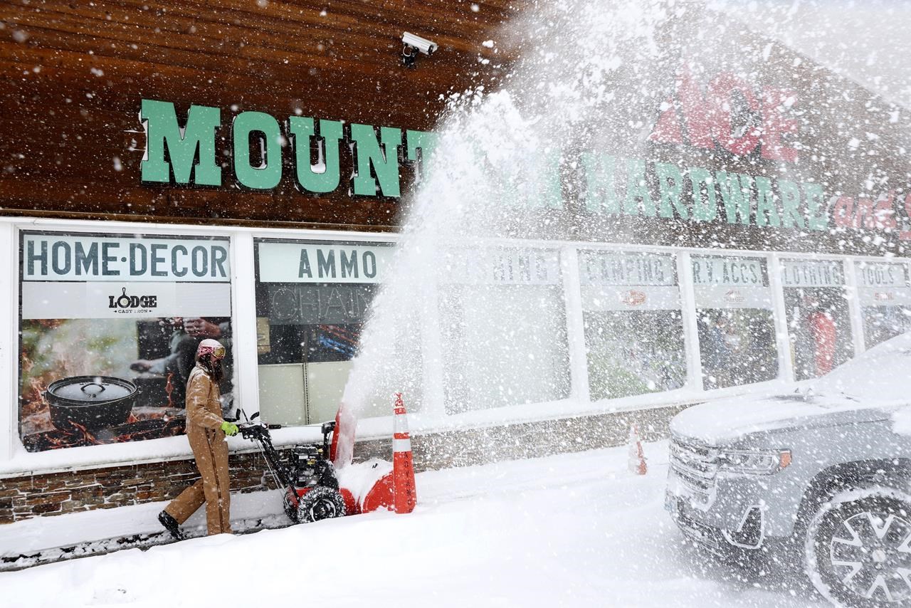 California's biggest winter storm so far to dump snow on Sierra Nevada -  Los Angeles Times