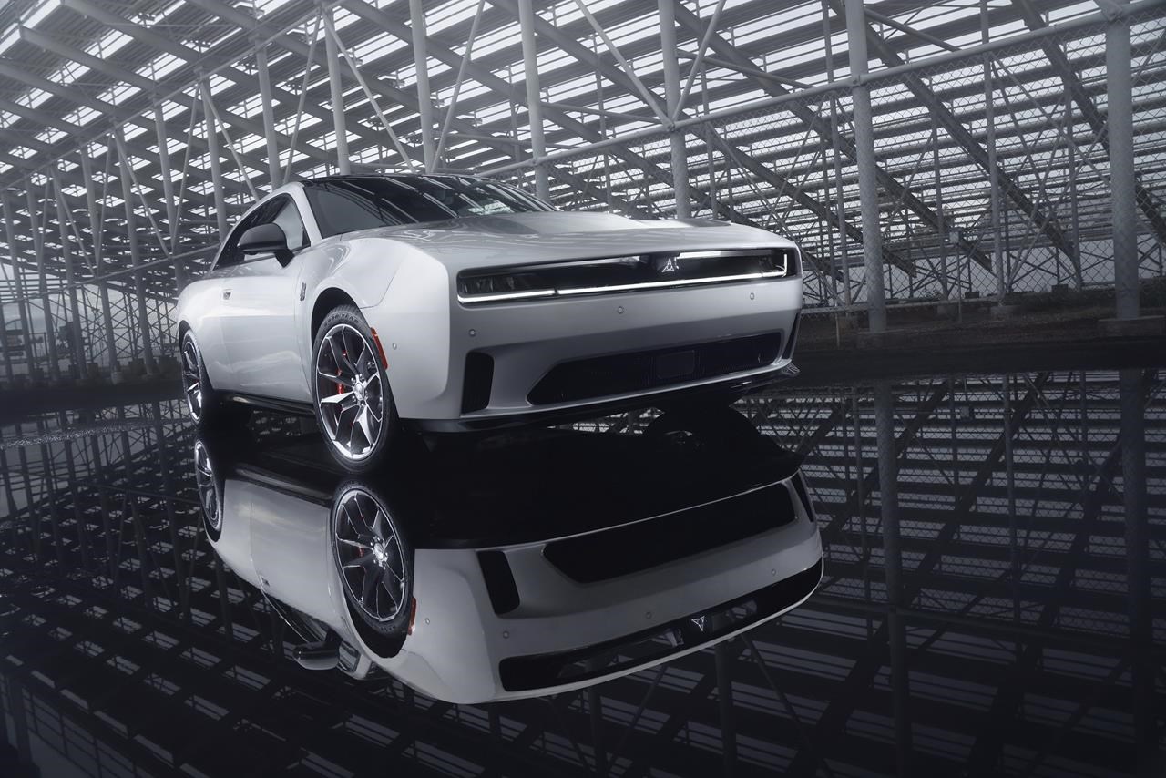 Dodge muscle cars live on with new versions of the Charger powered by  electricity or gasoline - Victoria Times Colonist
