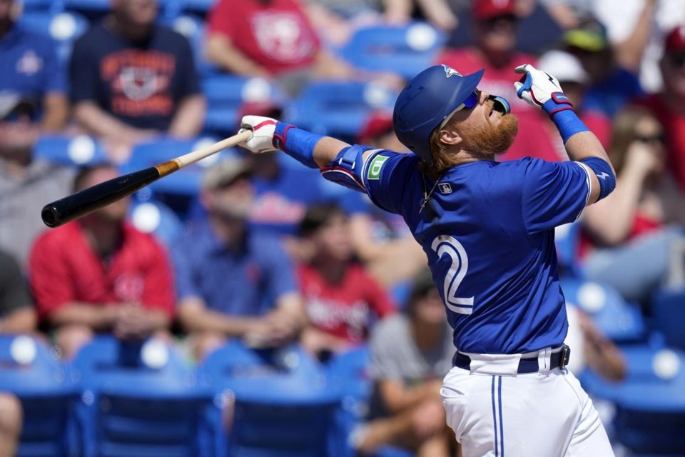 Blue Jays hold on to early lead, top Pirates 3-2 in pre-season