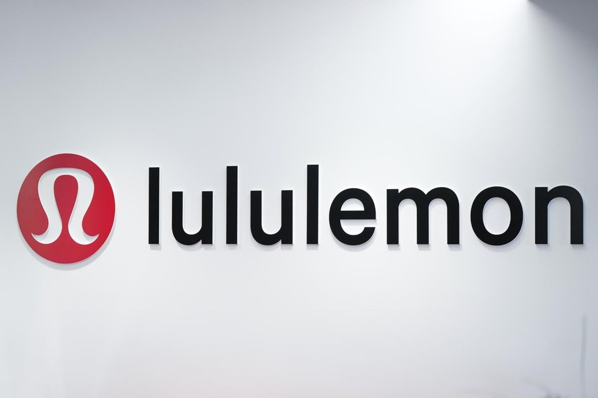 Lululemon shares sink on disappointing outlook, slowdown in U.S. business 