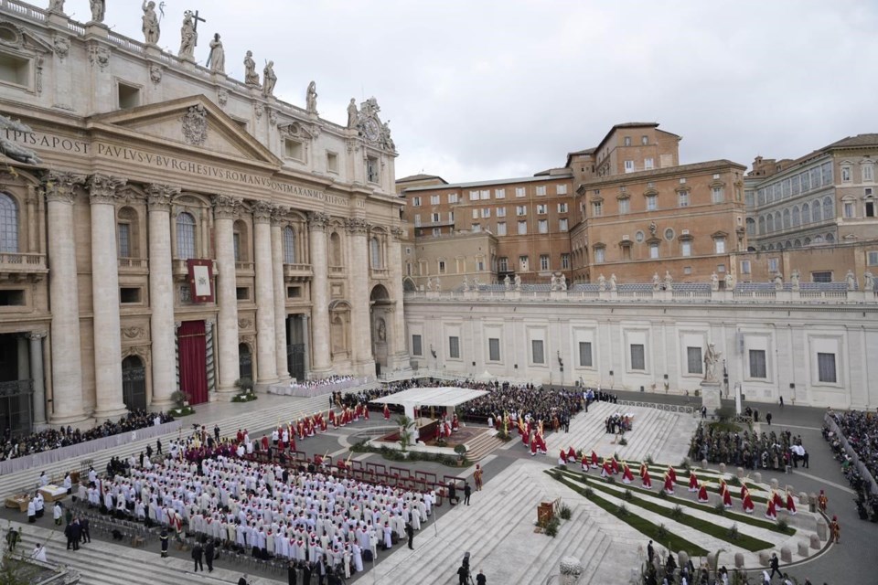 Pope skips homily at start of busy Holy Week during Palm Sunday Mass in