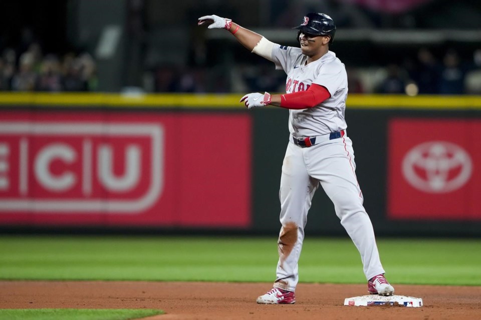 Rafael Devers scratched from Red Sox lineup before game vs. Mariners