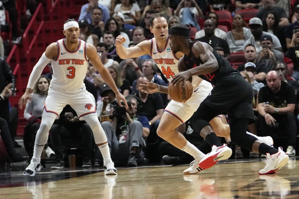 Rozier scores 34 with eight 3s, Miami holds off New York 109-99 to ...