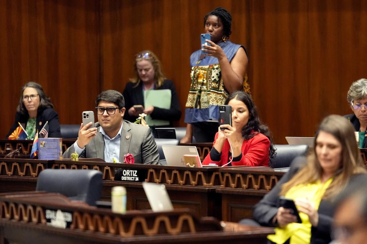 Shouts Of ‘Shame! Shame!’ Erupt In Arizona House As Fight Over Abortion ...