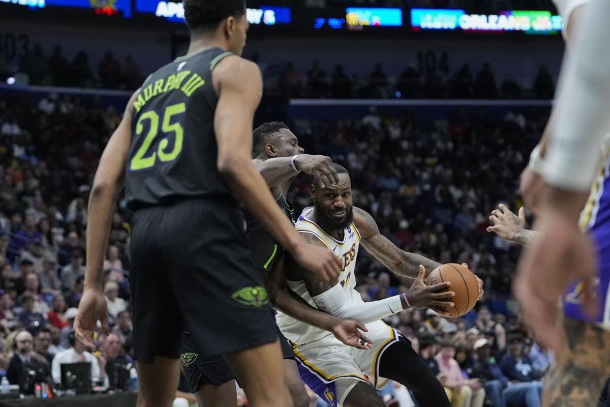 LeBron James' Triple-double Lifts Lakers Over Pelicans And Into A Play ...