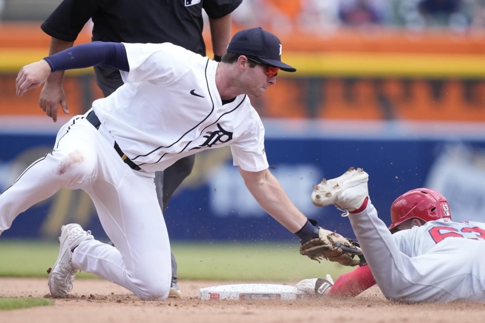 Kenta Maeda gets first win for Tigers, 4-1 over Cardinals - SaskToday.ca