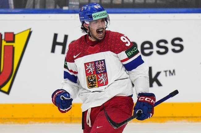 Slovensko pobúrilo USA v OT na World of Ice Hockey a Fínsko zmiernilo Nórsko