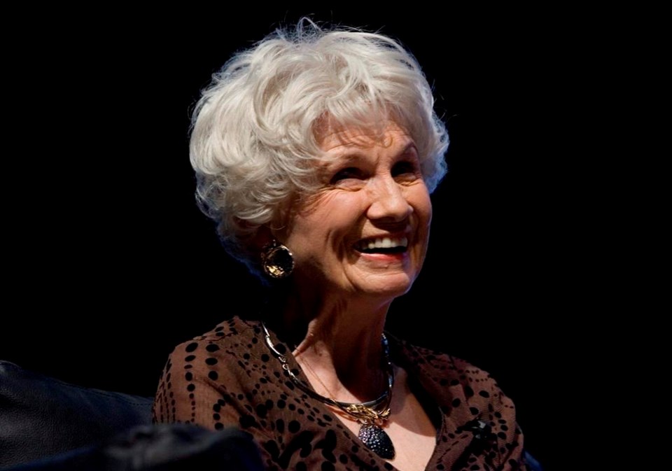 A list of books by Canadian literary giant, Nobel winner Alice Munro ...