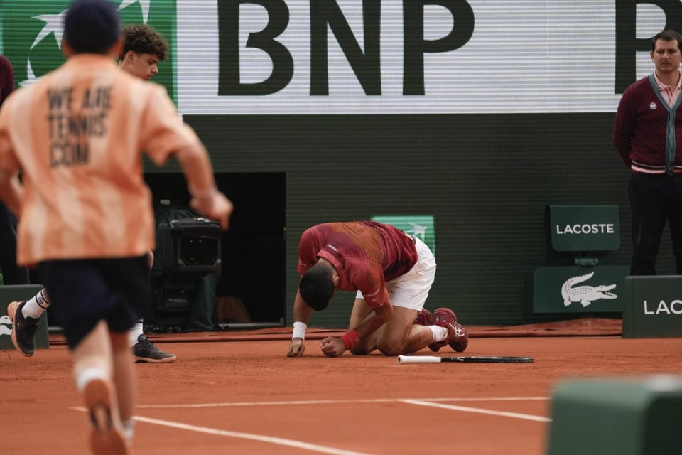 Novak Djokovic tops Francisco Cerundolo at the French Open for a record