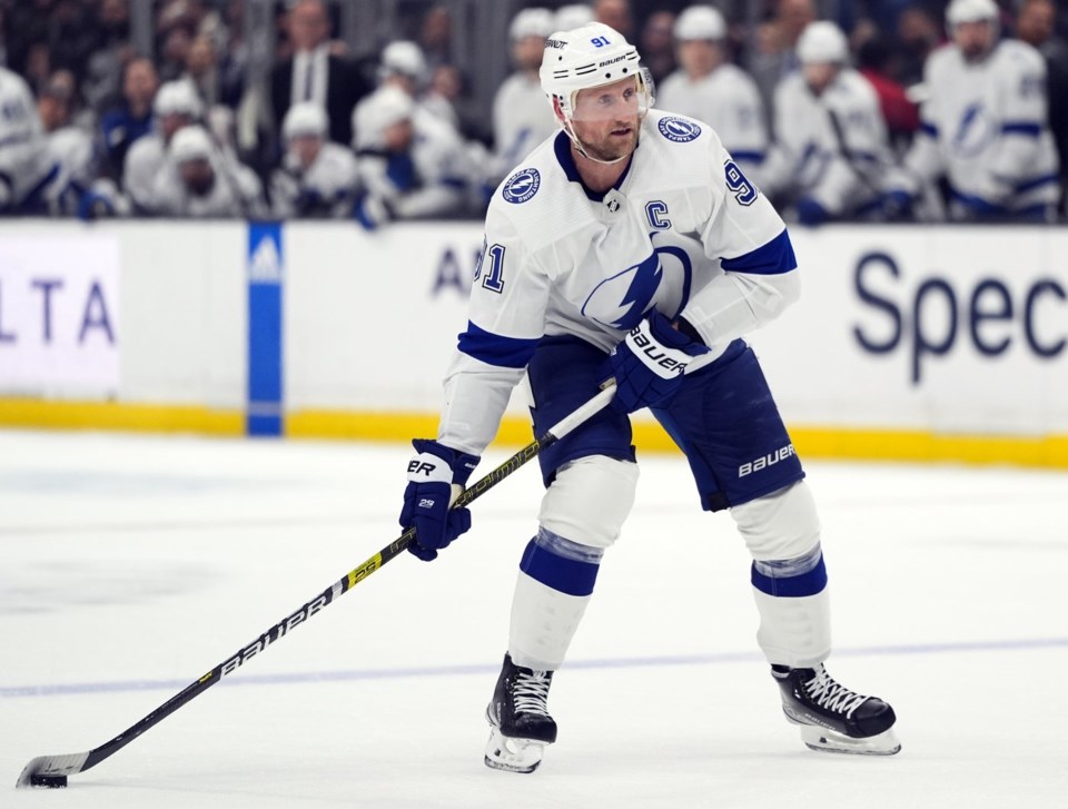 Nashville Predators make free agency splash by signing Steven Stamkos