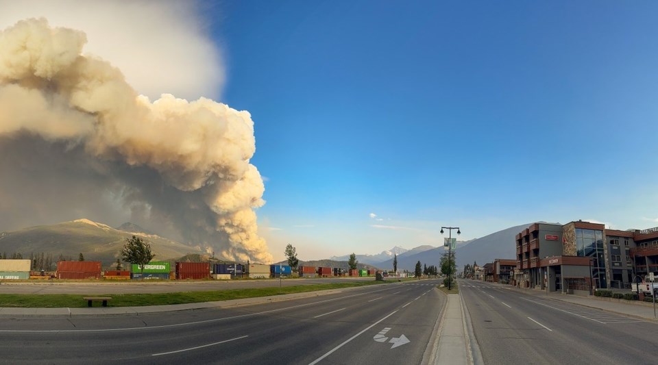 Alberta premier fights back tears, promises help as Jasper devastated