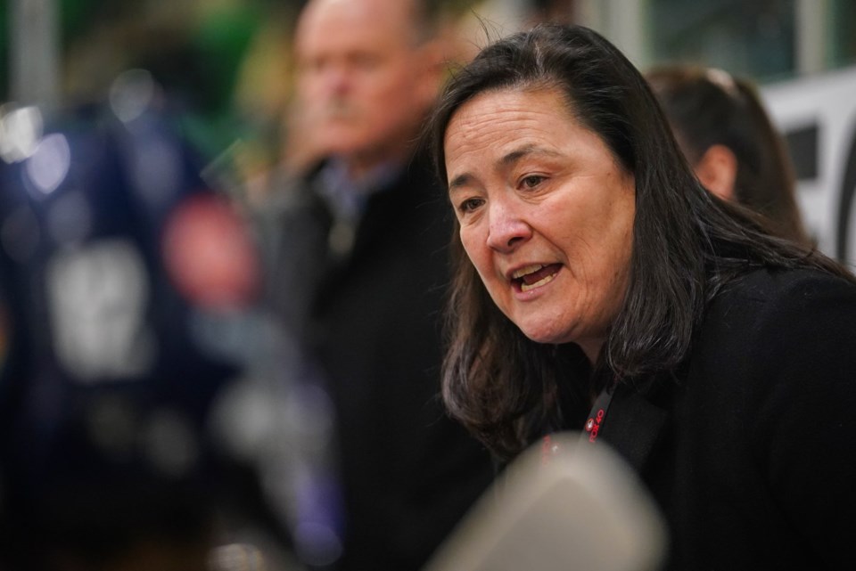 Canadian women's hockey great Vicky Sunohara to lead under-18 program ...