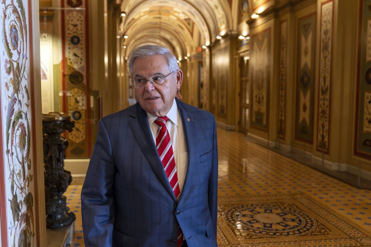 Defense for Bob Menendez rests without New Jersey senator testifying ...