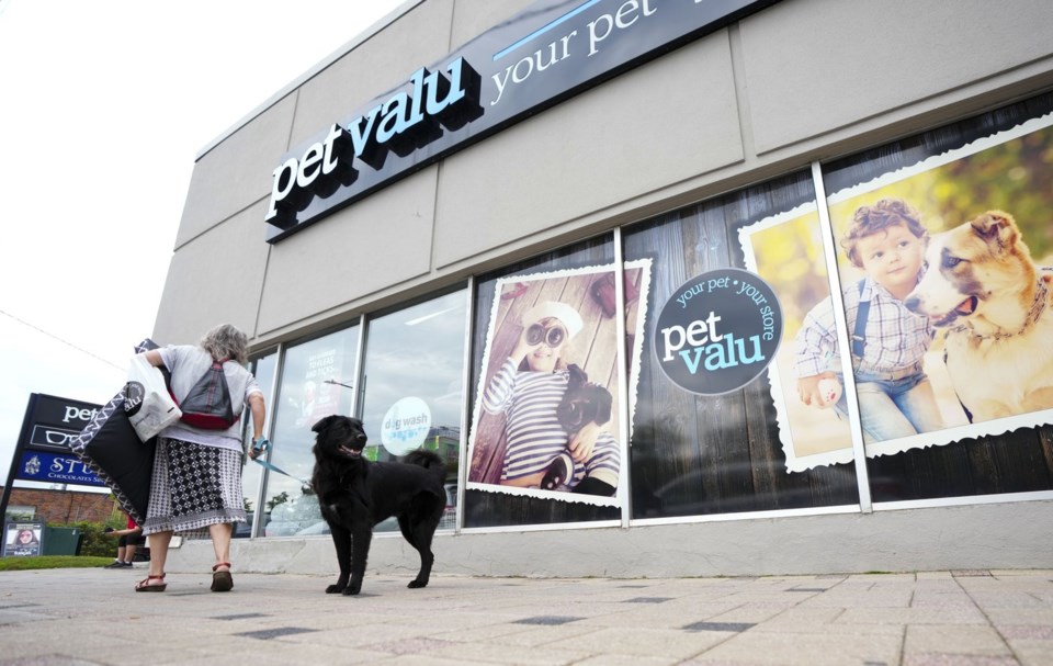 Pet valu store near me best sale