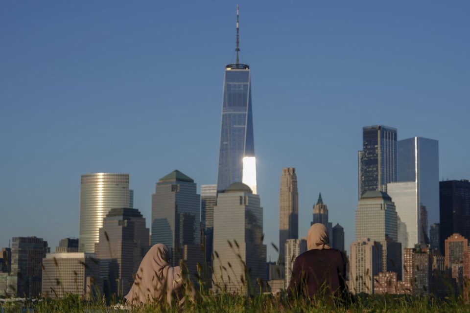 House committee meeting about purchase of New York City condo for consul general