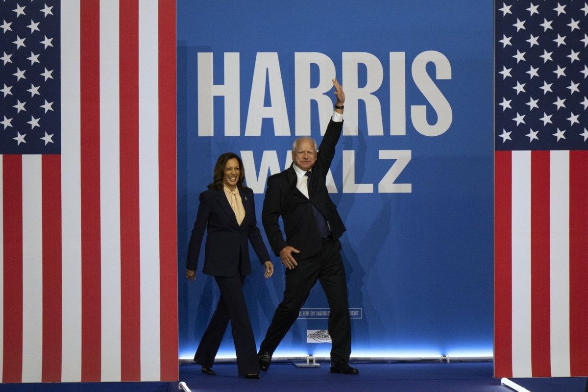 Kamala Harris introduces Minnesota Gov. Tim Walz as her running mate at