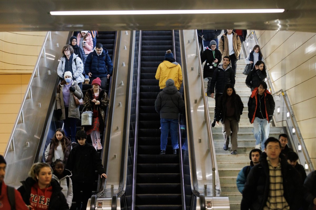 TTC ending free public Wi-Fi service in subway stations at end of the year