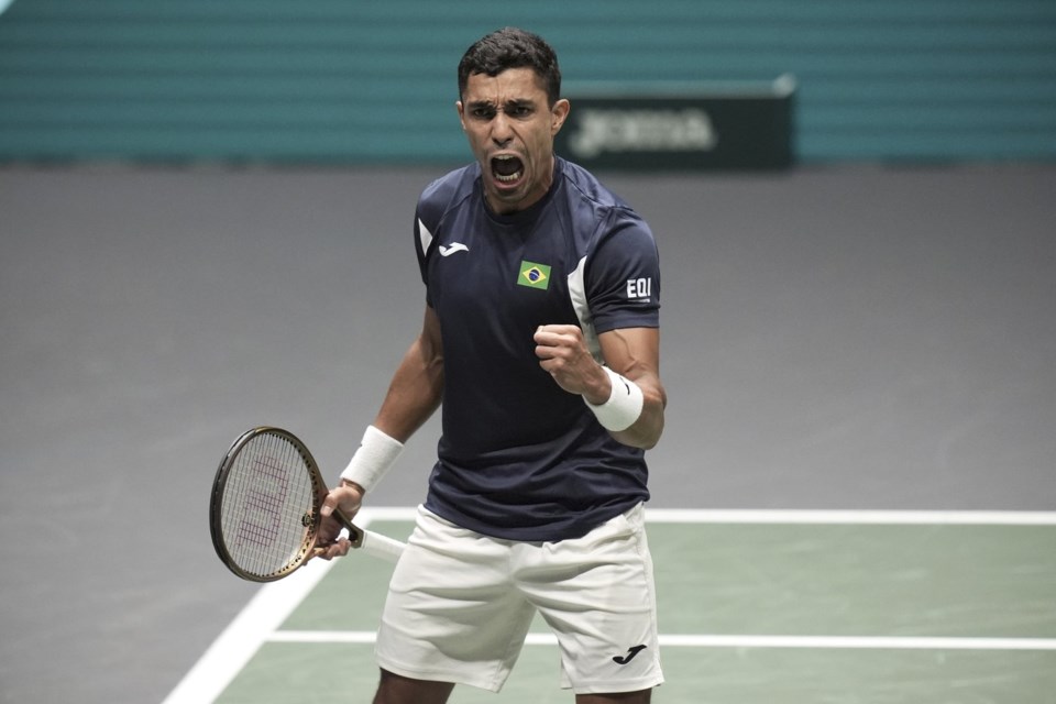 Argentina reaches Davis Cup Final after tense win over Finland Prince