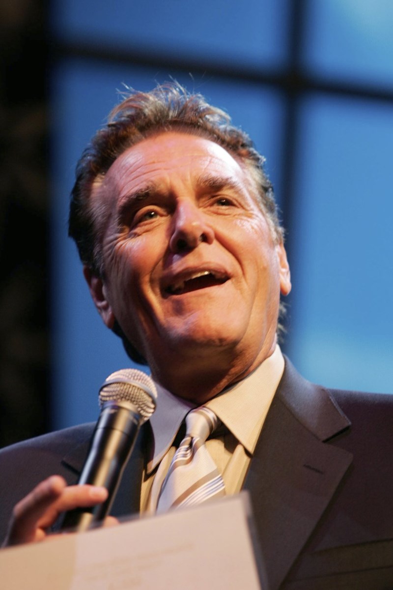 Chuck Woolery, Smooth-talking Game Show Host Of 'Love Connection' And ...