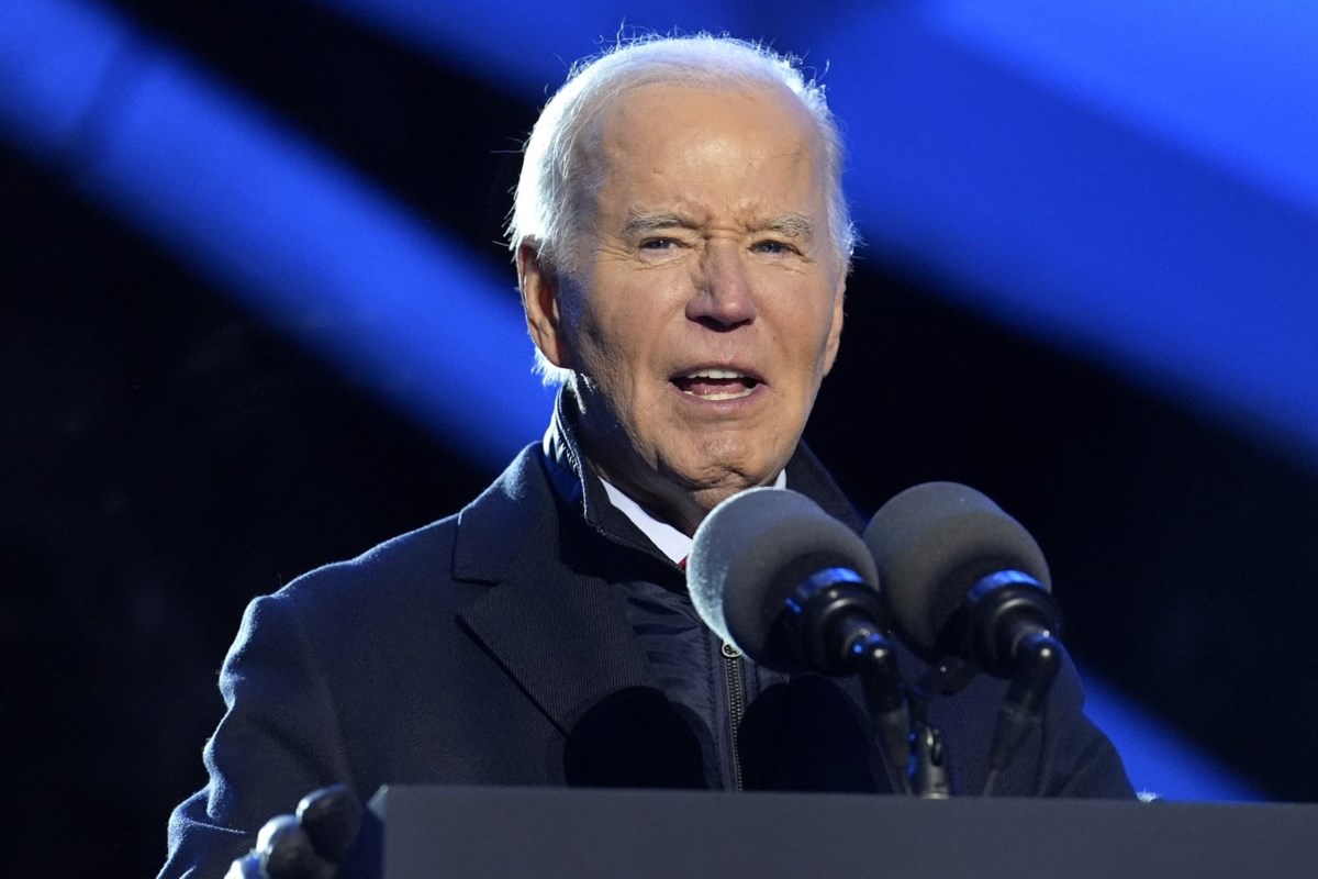 On Pardons, Biden Weighs Whether To Flex Presidential Powers In Broad ...