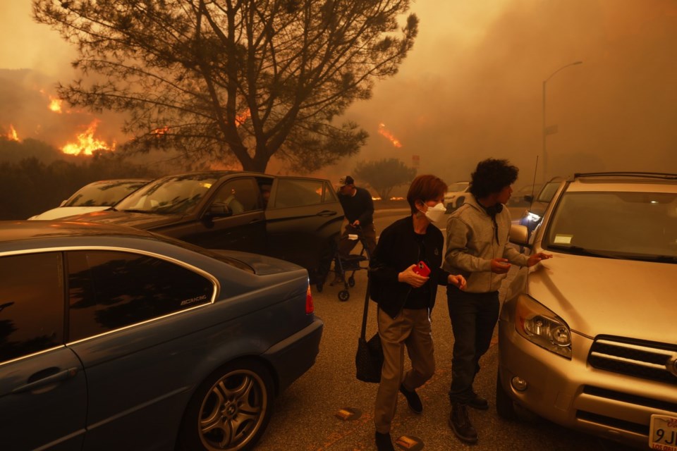 Los Angeles residents flee fire as potentially 'lifethreatening