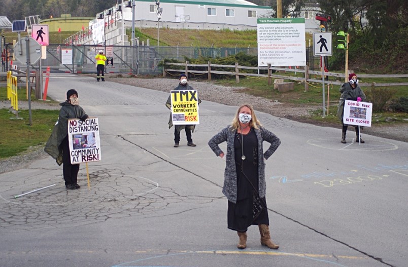 burnaby-tank-farm-trans-mountain-covid-19-protest