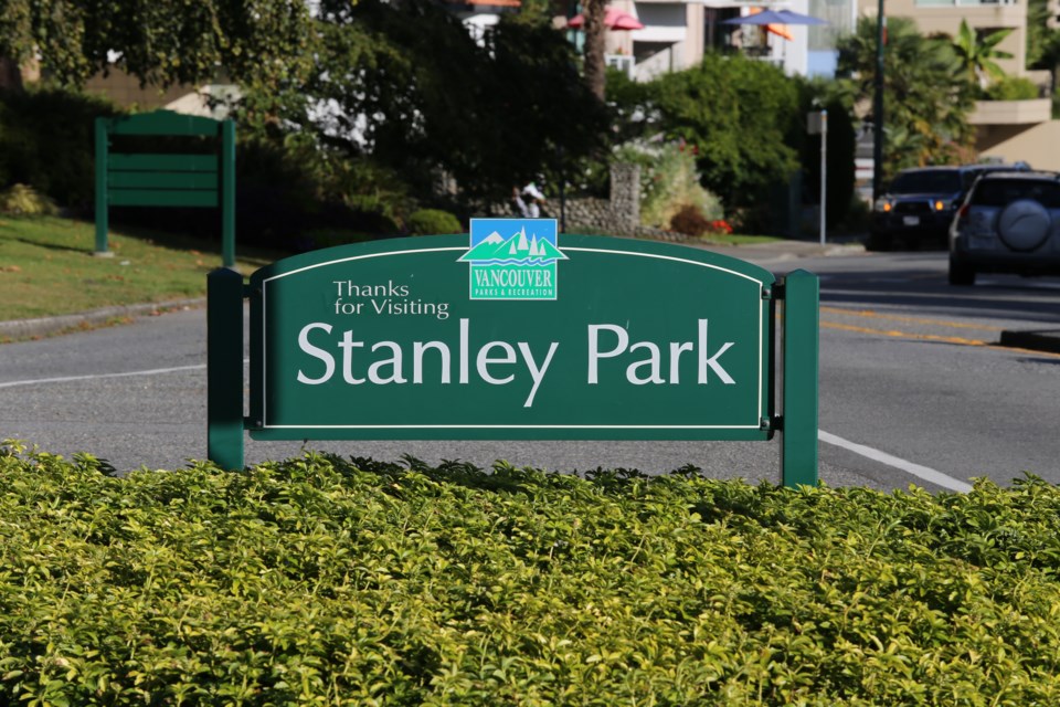 New Mobi Bike Share Stations Installed At Stanley Park Cbc News