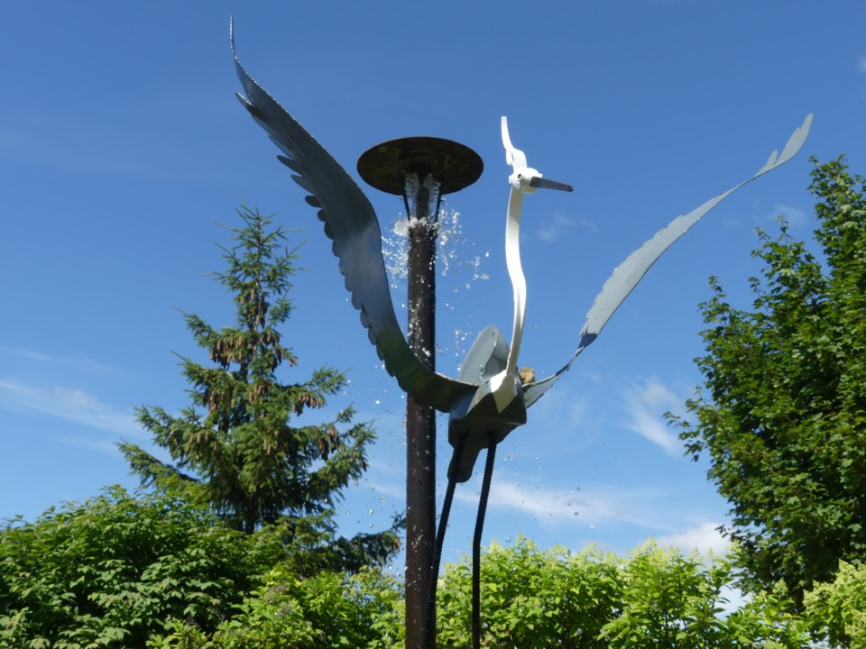 USED2018-07-18-heron fountain