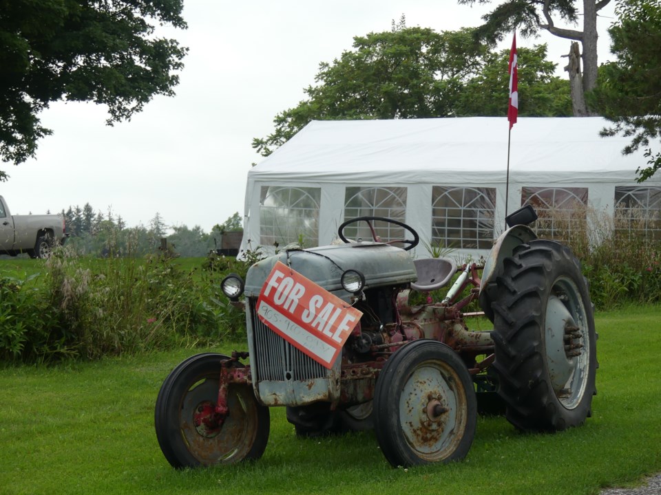 USED 2018-08-31-tractor for sale